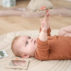 Support avec cartes de motifs contrastés - Deer friends - Sable